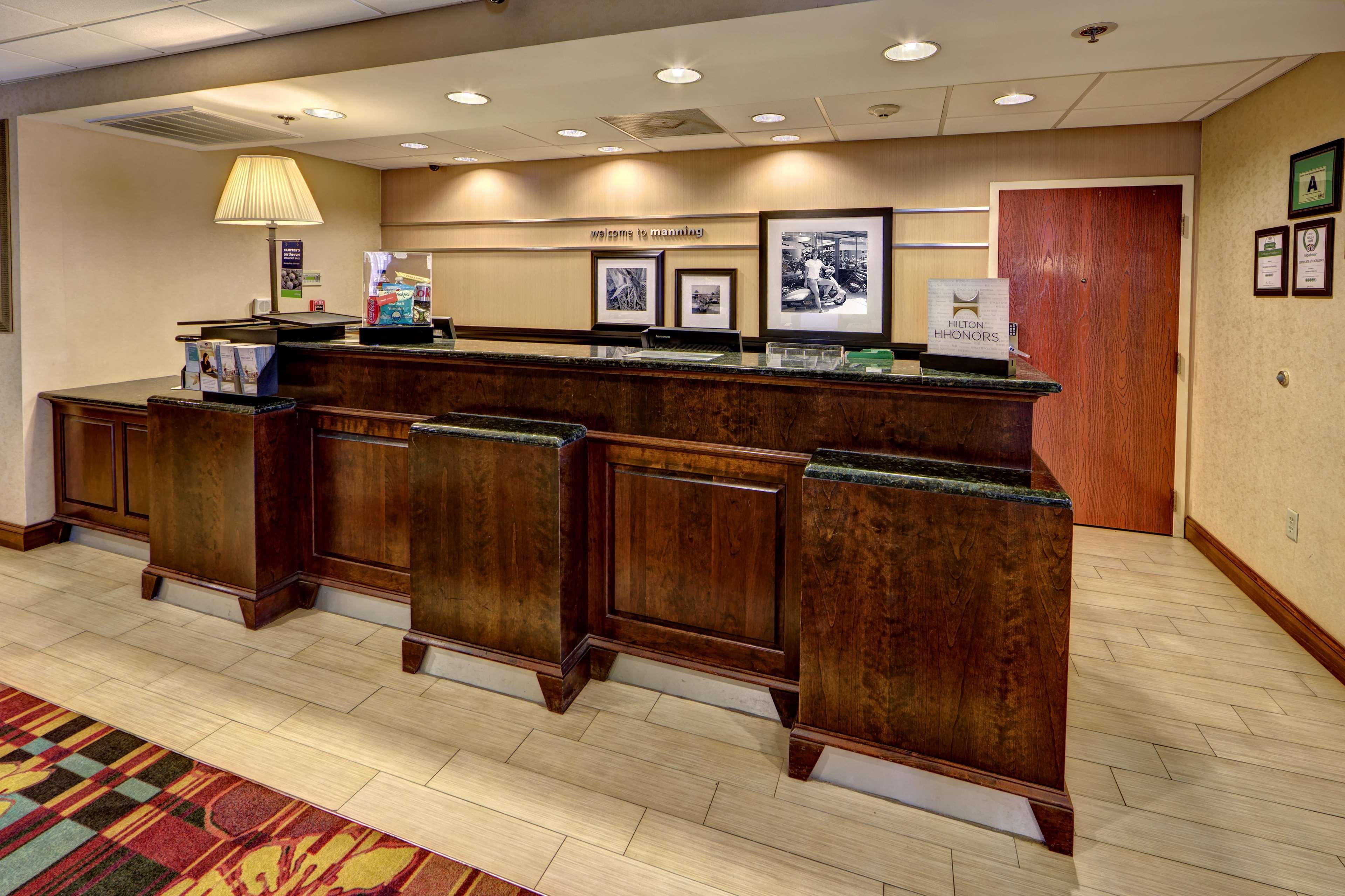Hampton Inn Manning Exteriör bild